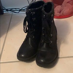 Combat boots